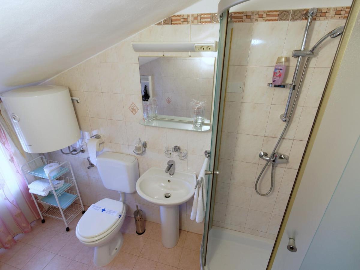 Holiday Home Nevena By Rent Istria Buje Exterior foto
