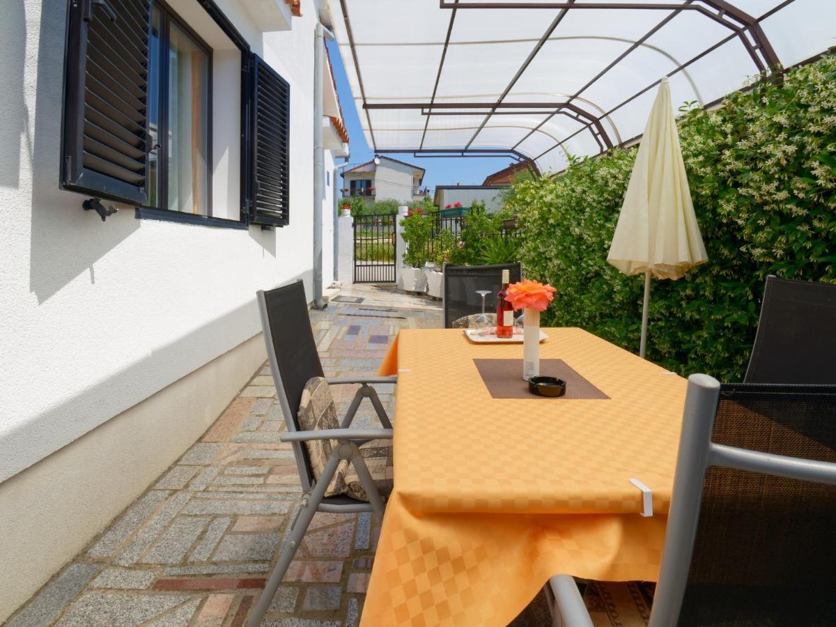 Holiday Home Nevena By Rent Istria Buje Exterior foto
