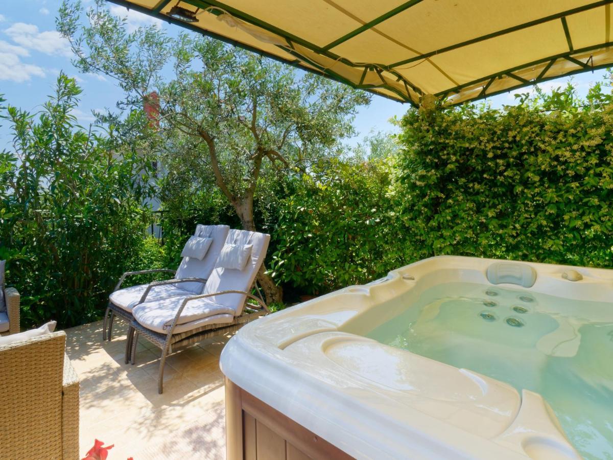 Holiday Home Nevena By Rent Istria Buje Exterior foto
