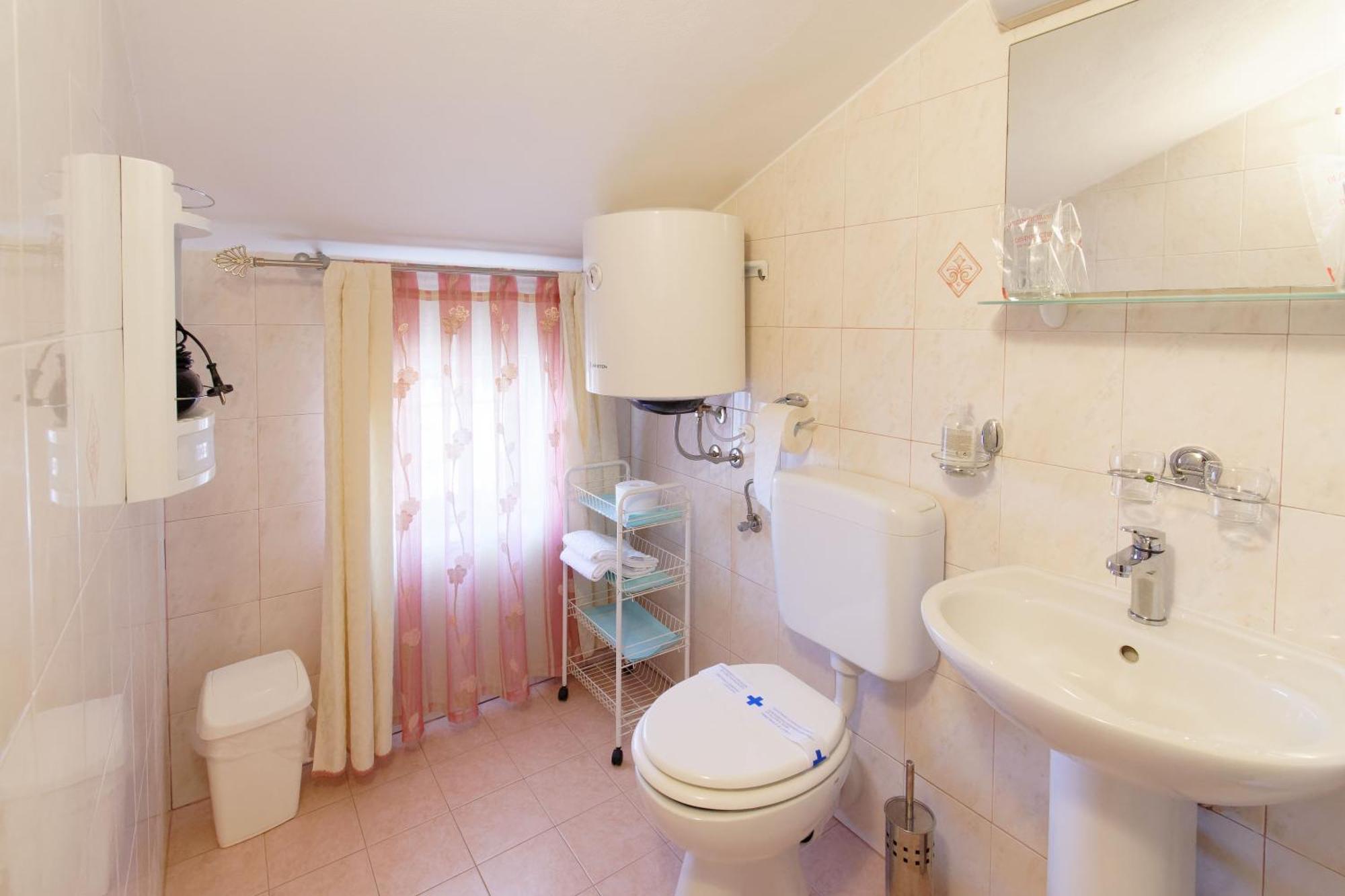 Holiday Home Nevena By Rent Istria Buje Habitación foto